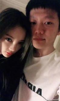 自拍吃瓜视频,自拍视频里的趣味时光