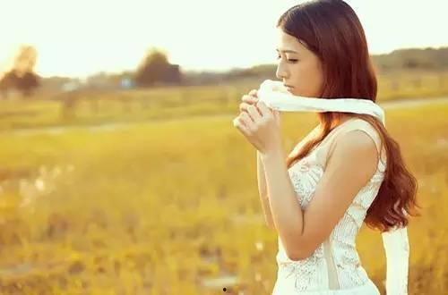 老婆孩子吃瓜,共享家庭温馨时光