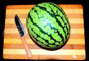 来张嘴吃瓜,揭秘娱乐圈那些不为人知的秘密