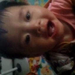 头像女小孩吃瓜